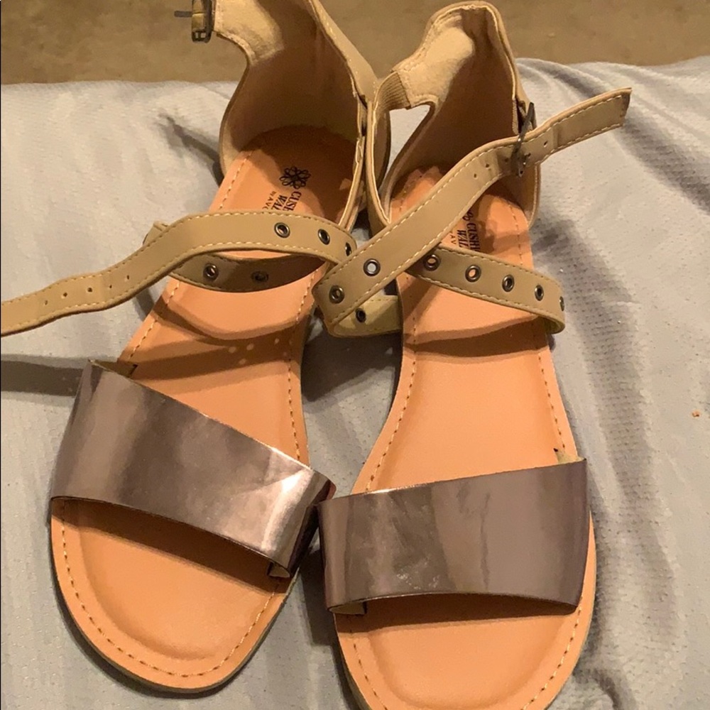 Size 8 strap sandals women’s